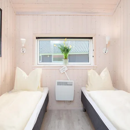 Haus In Grobenbrode Mit Terrasse * Großenbrode